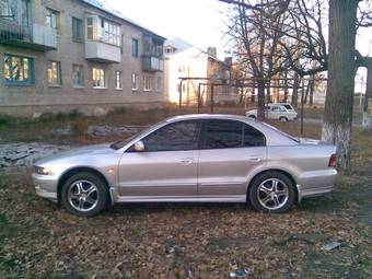 2002 Mitsubishi Aspire Pictures