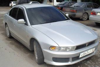 2002 Mitsubishi Aspire Photos