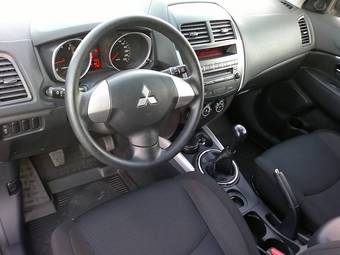 2010 Mitsubishi ASX Pictures