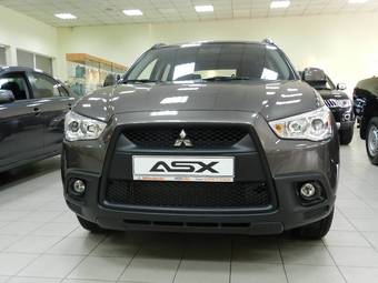 2011 Mitsubishi ASX Photos