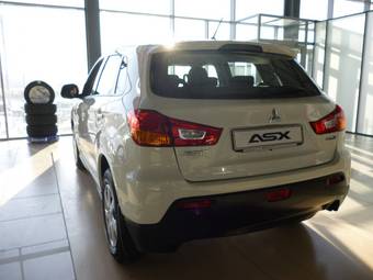 2011 Mitsubishi ASX Pictures