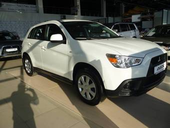 2011 Mitsubishi ASX Photos