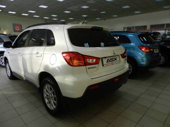 2011 Mitsubishi ASX Photos