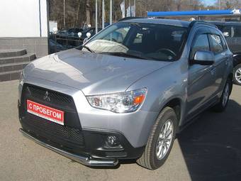 2011 Mitsubishi ASX Photos