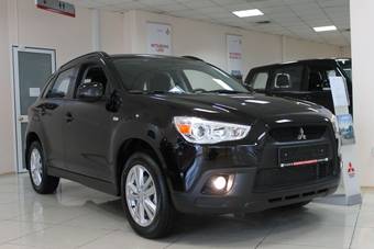 2012 Mitsubishi ASX Photos