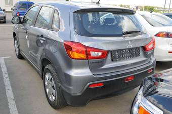 2012 Mitsubishi ASX Photos