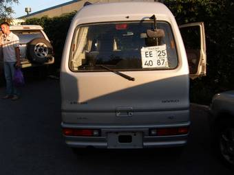 1996 Mitsubishi Bravo Images