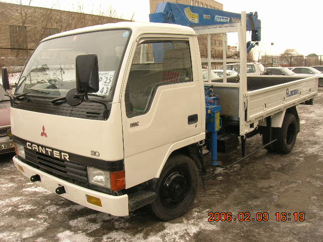 1992 Mitsubishi Fuso Canter Photos