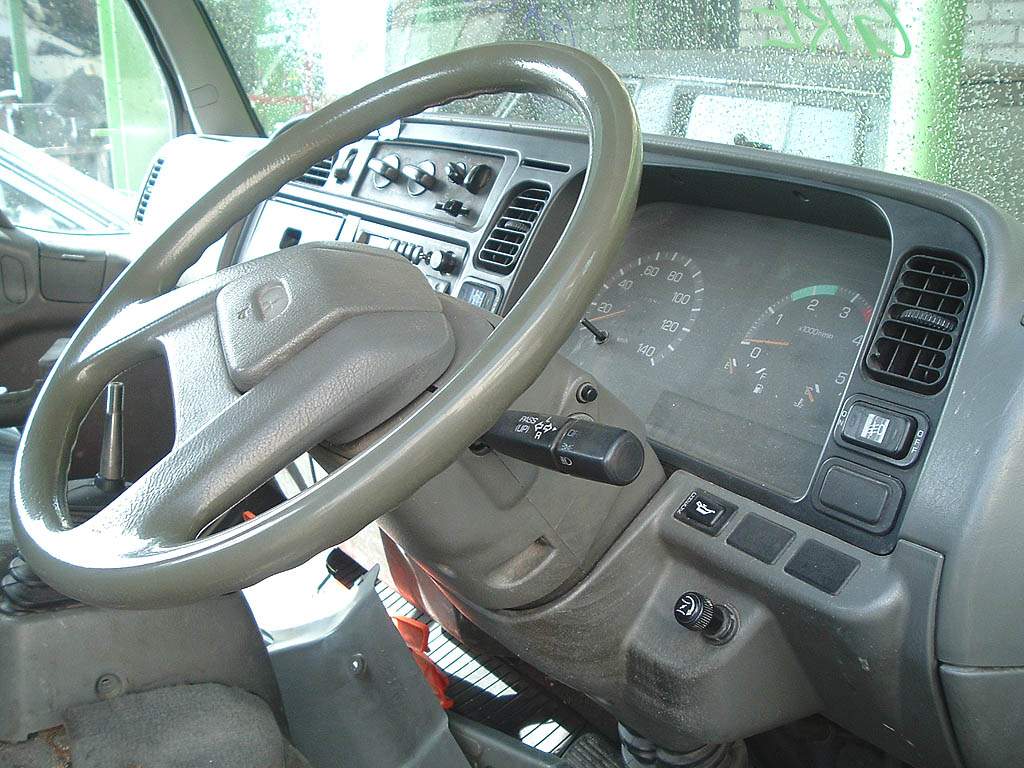 1994 Mitsubishi Fuso Canter Pictures