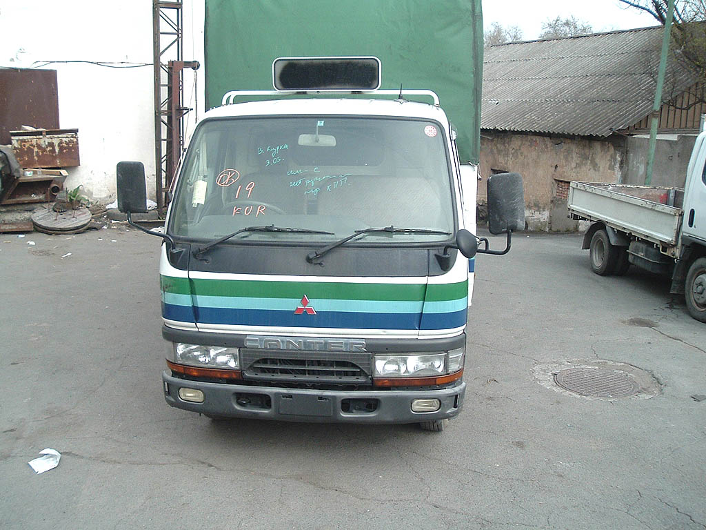 1996 Mitsubishi Fuso Canter Pictures