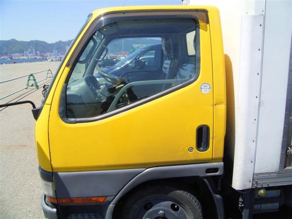 1998 Mitsubishi Fuso Canter Photos