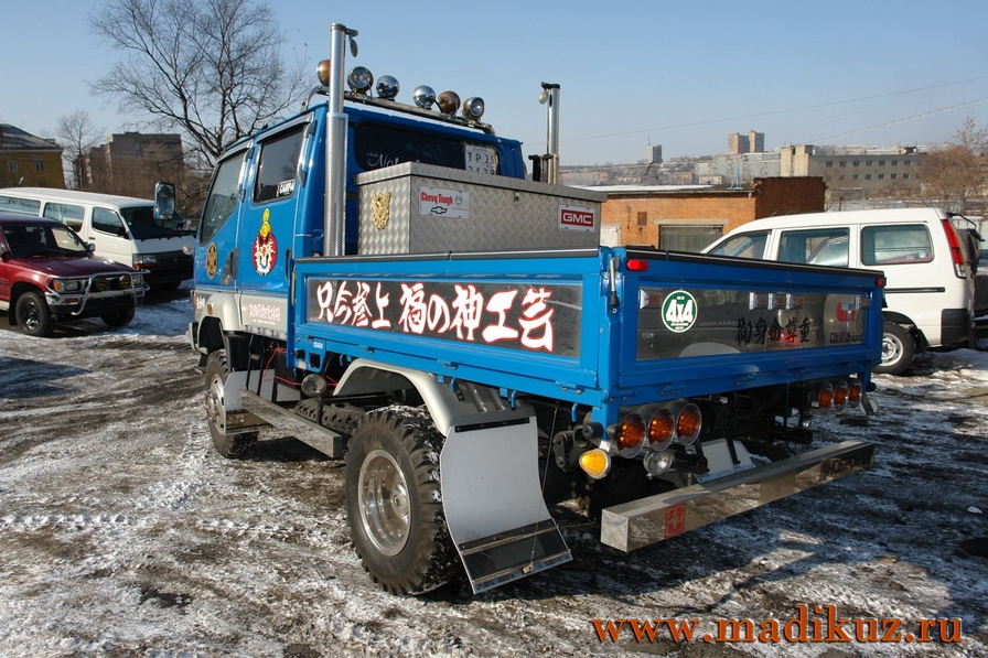 1998 Mitsubishi Fuso Canter Photos