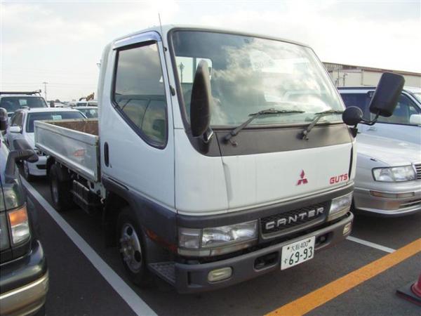 1999 Mitsubishi Fuso Canter Photos