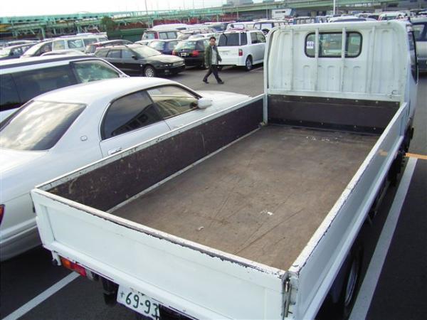 1999 Mitsubishi Fuso Canter Pictures