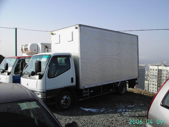 2000 Mitsubishi Fuso Canter
