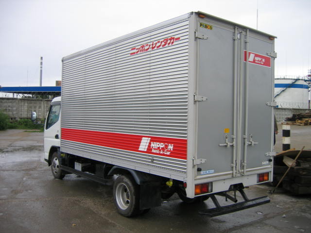 2002 Mitsubishi Fuso Canter Images