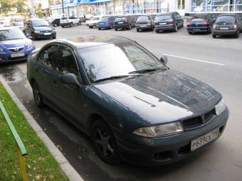 1995 Mitsubishi Carisma Photos