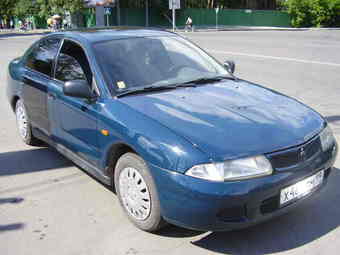 1996 Mitsubishi Carisma Pictures