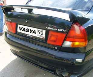 1997 Mitsubishi Carisma Pictures