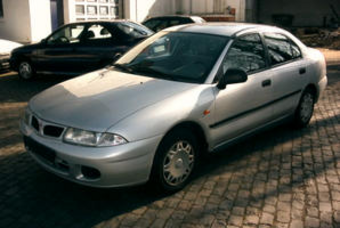 1998 Mitsubishi Carisma