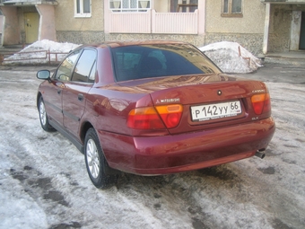 1998 Mitsubishi Carisma