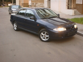 1998 Mitsubishi Carisma