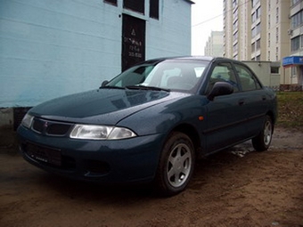 1998 Mitsubishi Carisma