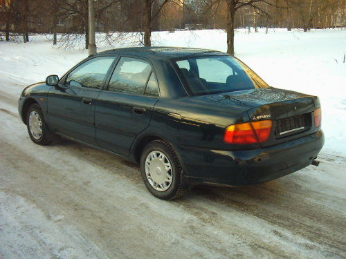 1998 Mitsubishi Carisma