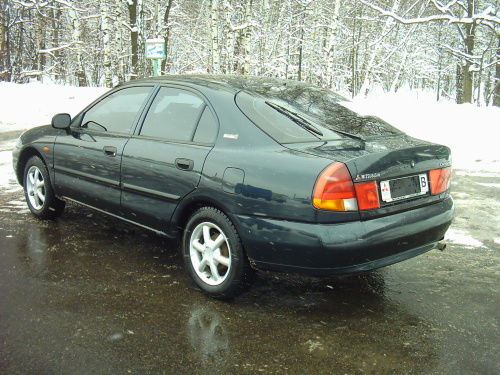 1998 Mitsubishi Carisma