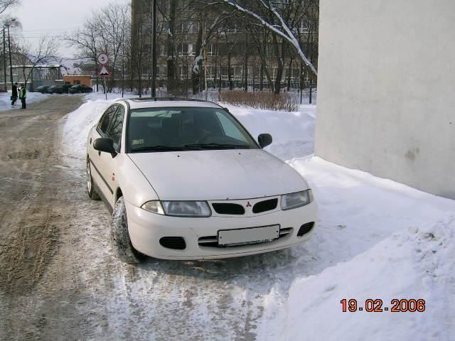 1998 Mitsubishi Carisma