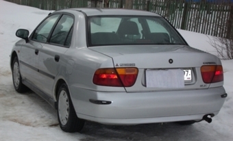 Mitsubishi Carisma