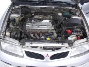 Mitsubishi Carisma
