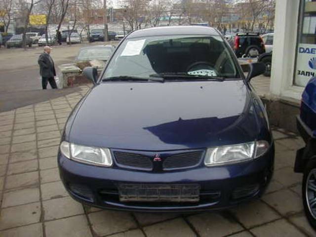 1998 Mitsubishi Carisma