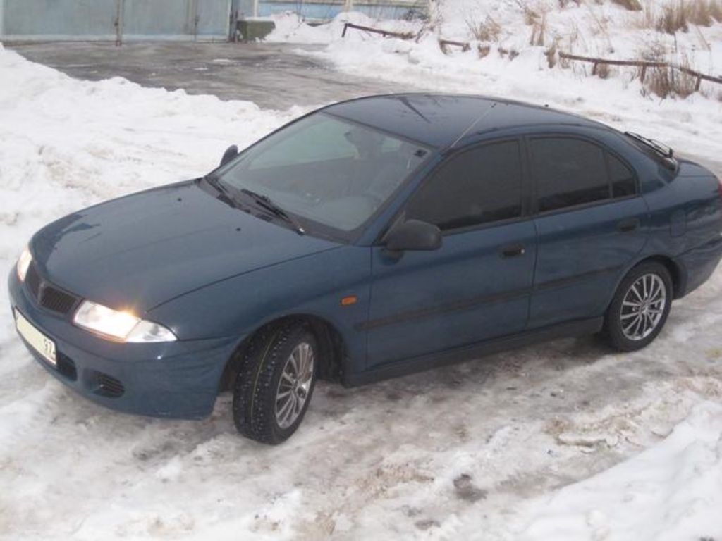 1998 Mitsubishi Carisma