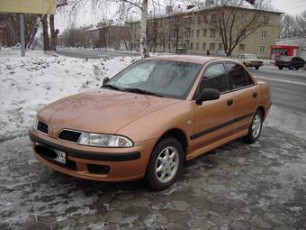 1999 Mitsubishi Carisma