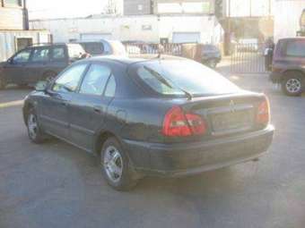 1999 Mitsubishi Carisma Pictures