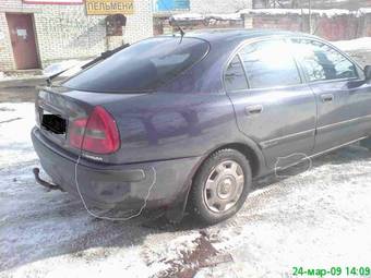 1999 Mitsubishi Carisma Pictures