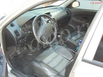 1999 Mitsubishi Carisma Pictures