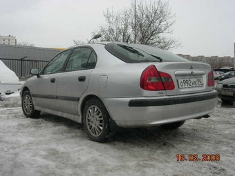 2000 Carisma