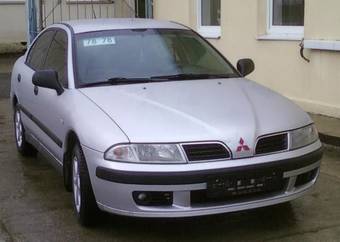 2000 Mitsubishi Carisma Images