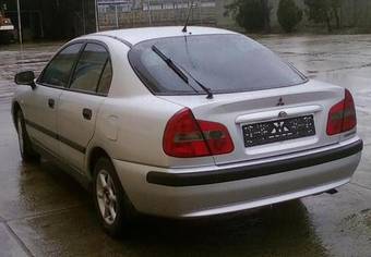 2000 Mitsubishi Carisma Pictures