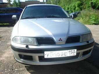 2000 Mitsubishi Carisma Photos