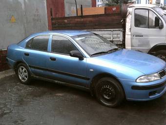 2000 Mitsubishi Carisma Pictures