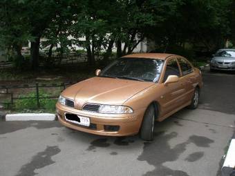 2000 Mitsubishi Carisma Pictures