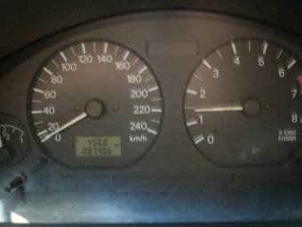2000 Mitsubishi Carisma Pictures
