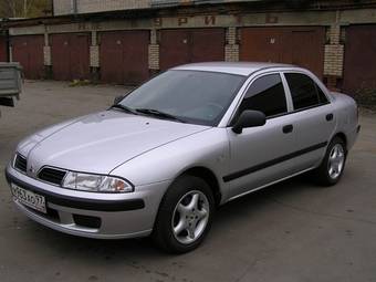 2001 Carisma