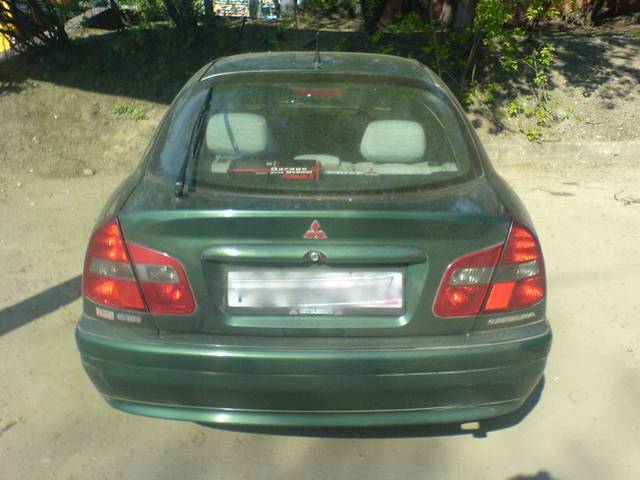 2001 Mitsubishi Carisma