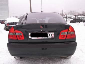 2001 Mitsubishi Carisma Photos