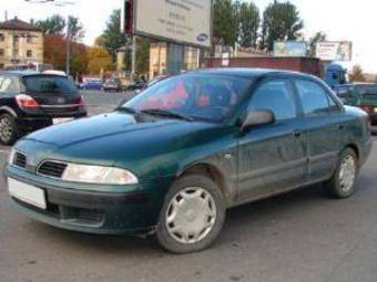 2001 Mitsubishi Carisma Images