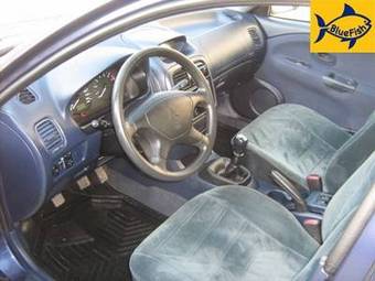 2001 Mitsubishi Carisma Wallpapers